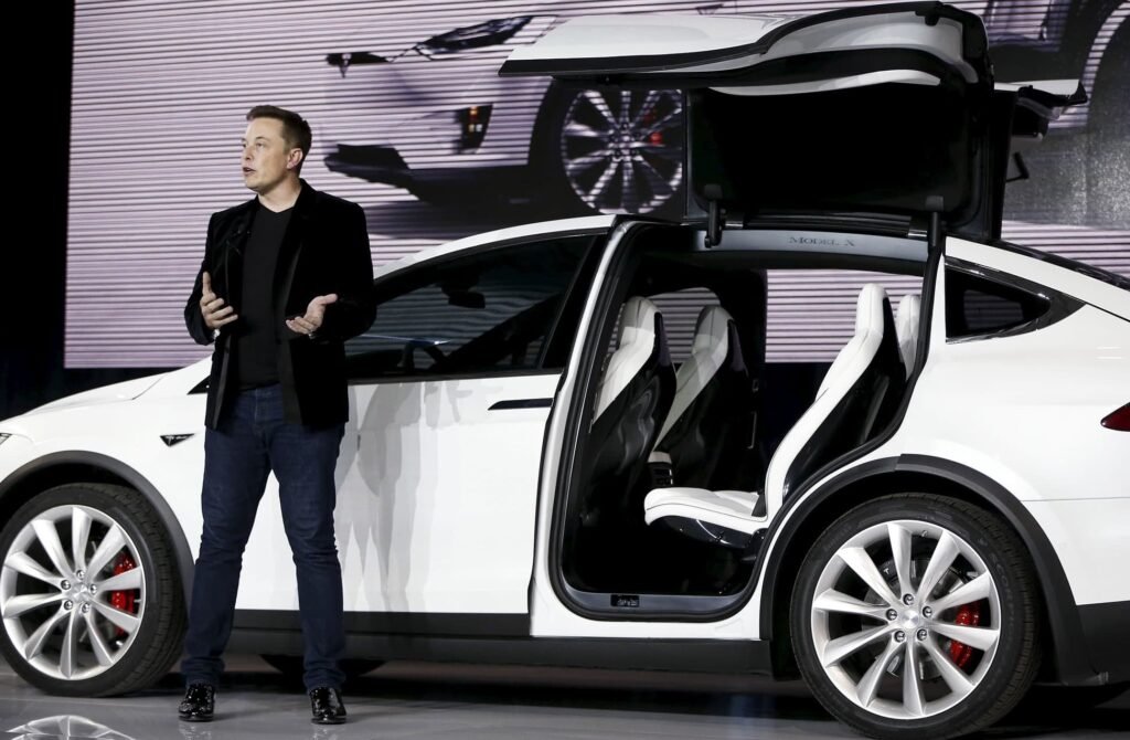 Elon Musk Takes U-Turn, Decides to Advertise Tesla Cars