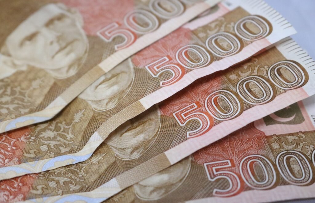 Government's Record Borrowing in Pakistan: A Nation Strapped by Debt