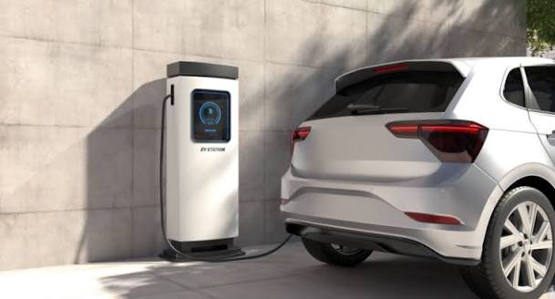 Pakistan Says No to 18% Tax on Electric Cars